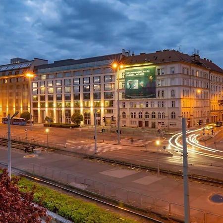 Chic Central Flat With River View Budapest Eksteriør bilde